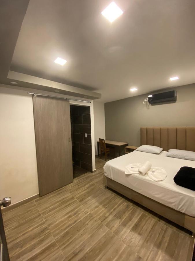 Poblado Living Hotel Medellín Dış mekan fotoğraf